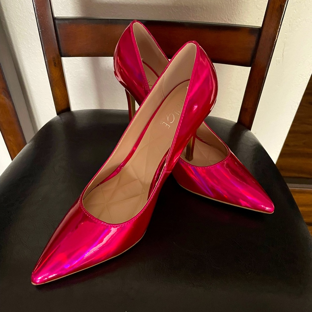 Fuschia Monochrome Pumps